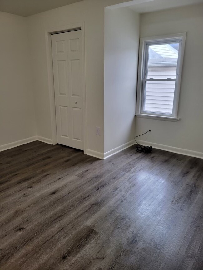 Photo - 431 Market St