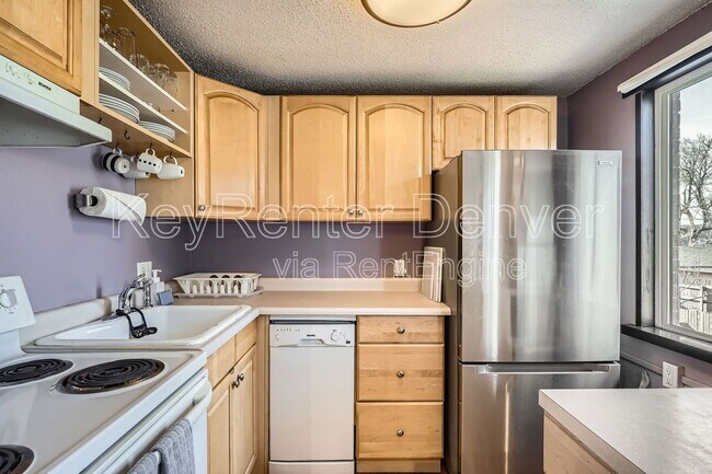 2482 W Caithness Pl Unit 11