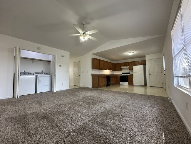 Photo - 508 Harriet Ct