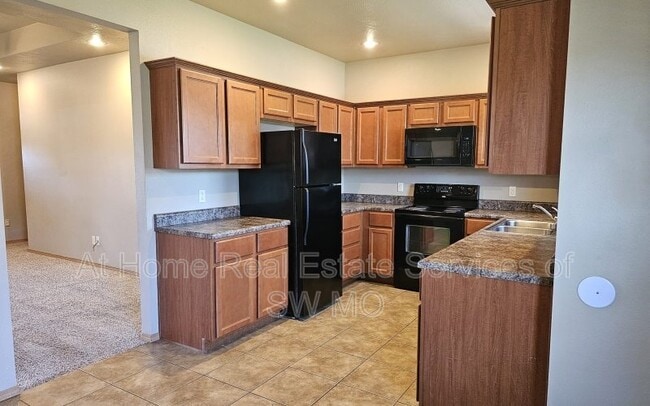 Photo - 622 S Landen Ave Condo