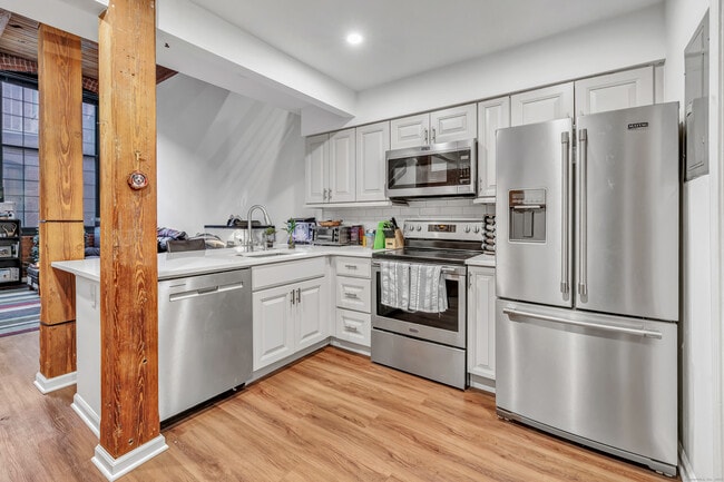 Photo - 25 Grand St Unit 105