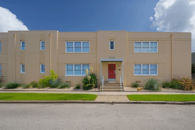 Building Photo - 1913 Prospect St Unit 5