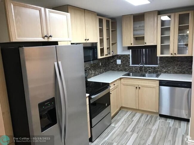 Building Photo - 8960 S Hollybrook Blvd Unit 204 Rental