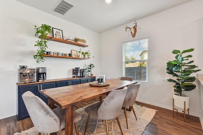 Photo - 5908 Eden Dr