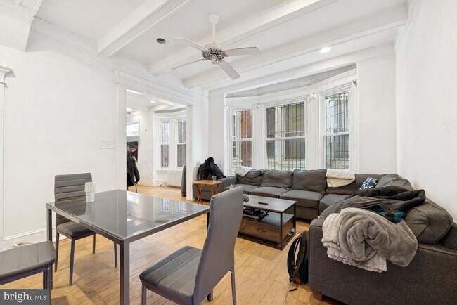 Photo - 329 N 34th St