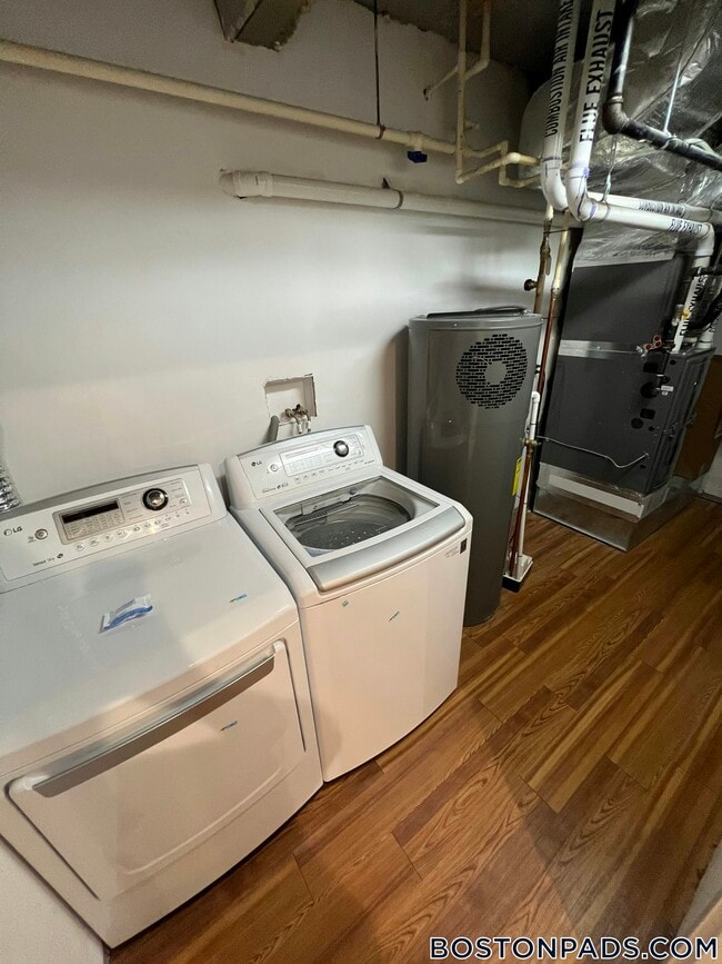 Photo - 2044 Beacon St Unidad 3