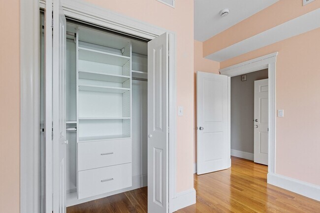 Photo - 227 Centre St Unit 1