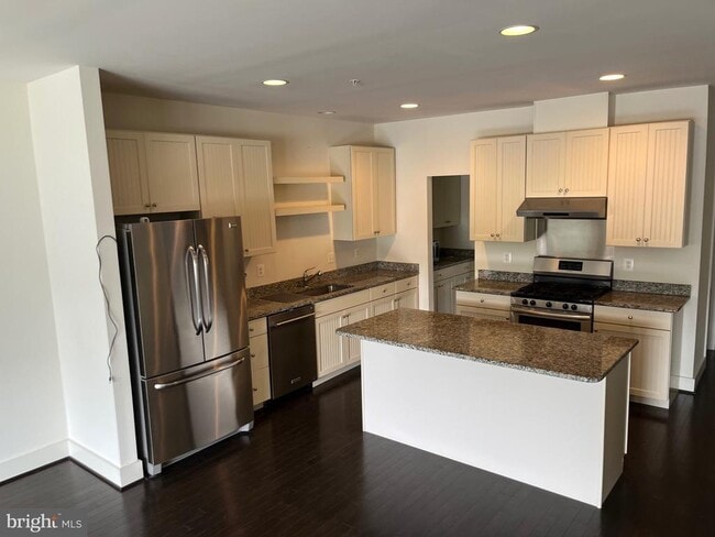 Photo - 1705 Willard Way
