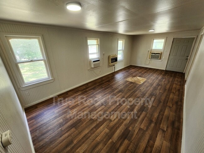 Photo - 104 Osage St