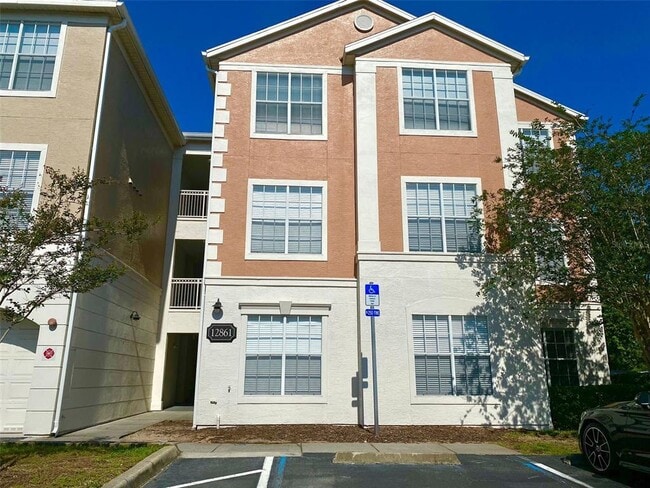 Building Photo - 12861 Madison Pointe Cir Unit 107