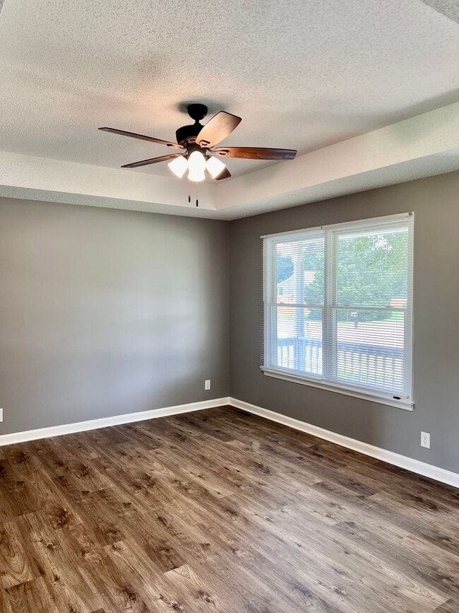 Photo - 414 Woodale Dr