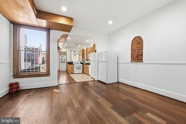 Photo - 1116 Monroe St NW