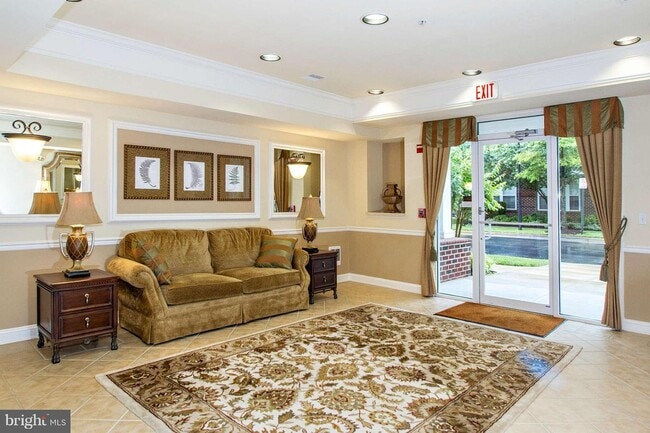 Condominium Lobby with secure entry - 5801 Clipper Ln Unit 2