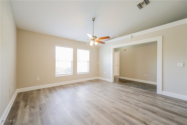 Photo - 3001 38th St W