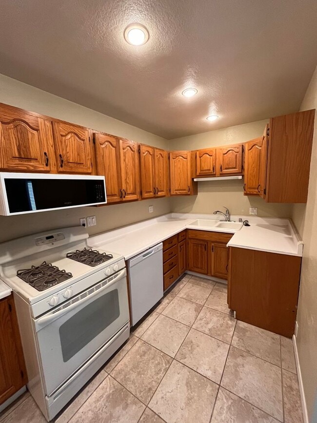 Photo - kl303r Unidad 4016