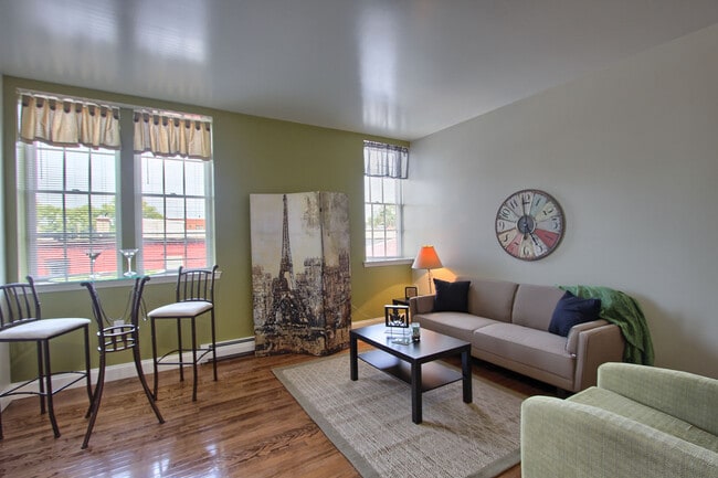 Executive Studio