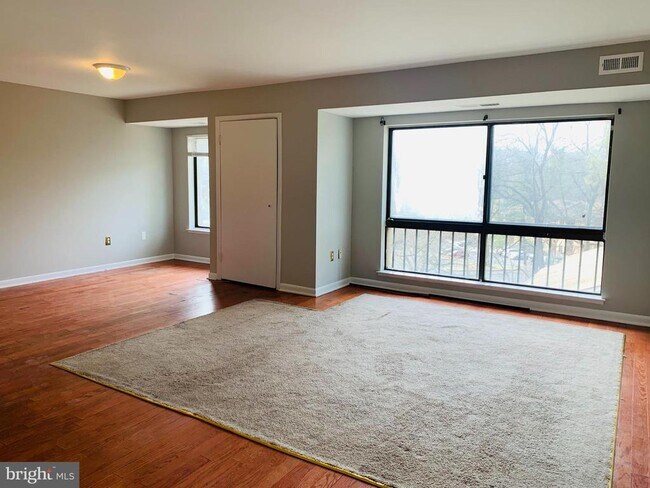 Photo - 8875 Tamebird Ct Unit J