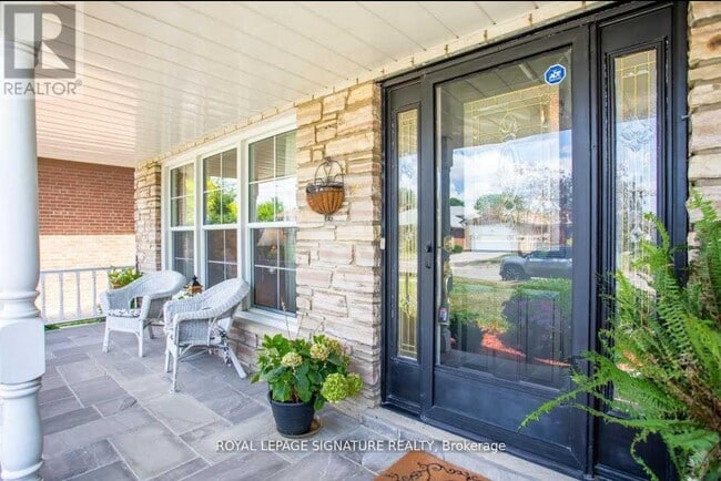 Photo - 1040 Runningbrook Dr