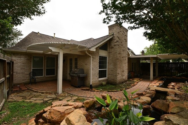 Photo - 1947 Mayweather Ln