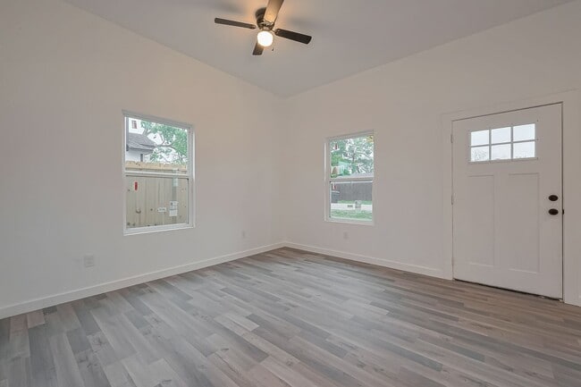 Photo - AFFORDABLE 4BD/2.5BA SINGLE HOUSE!