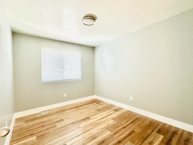 Photo - 3105 W 8525 S Unidad Main