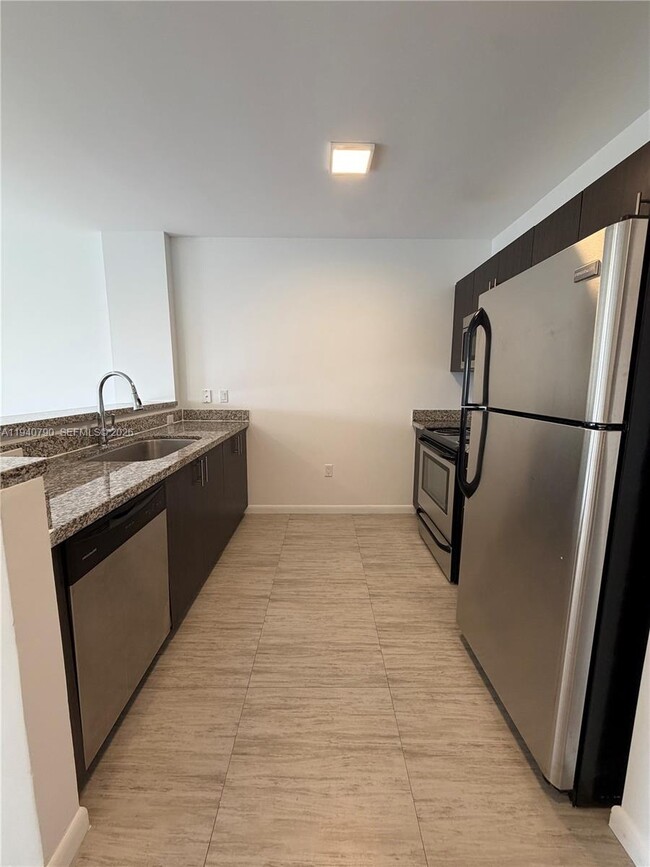 Photo - 1801 SW 32nd Ave Unit 704