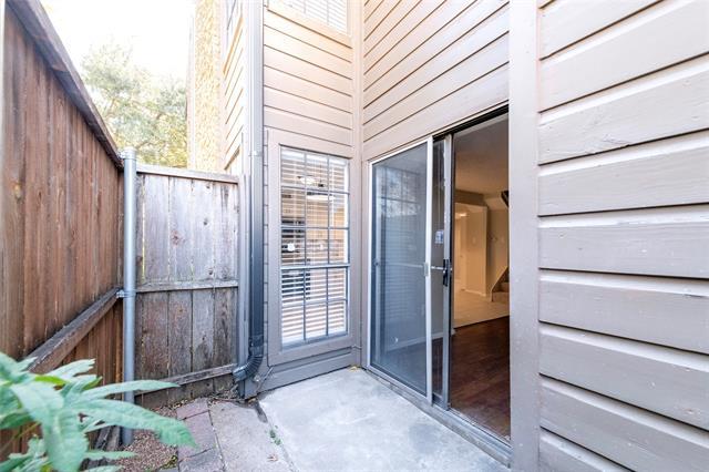 Building Photo - 333 Melrose Dr Unit 5B