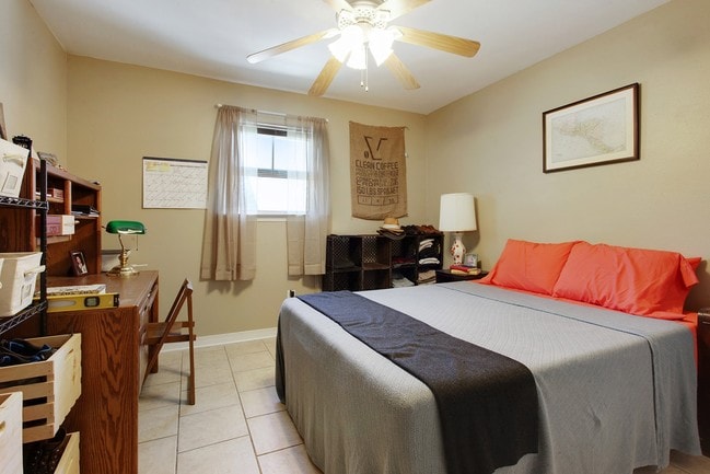 Photo - 803 Felicity