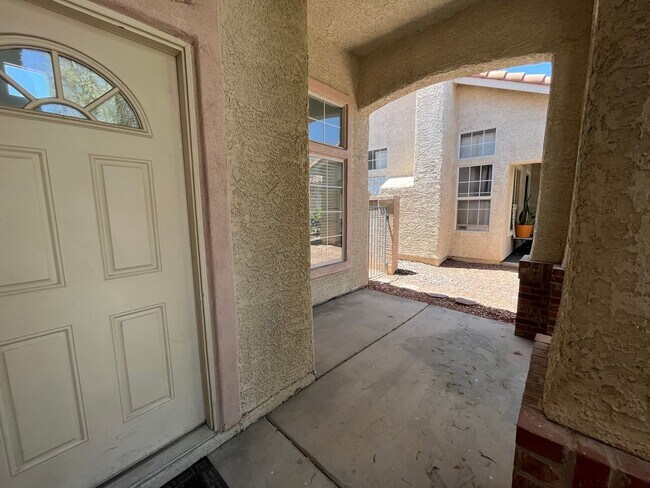 Photo - 3 bedroom and 2.5 bath in prime Henderson !! 89074 - Nearby School!