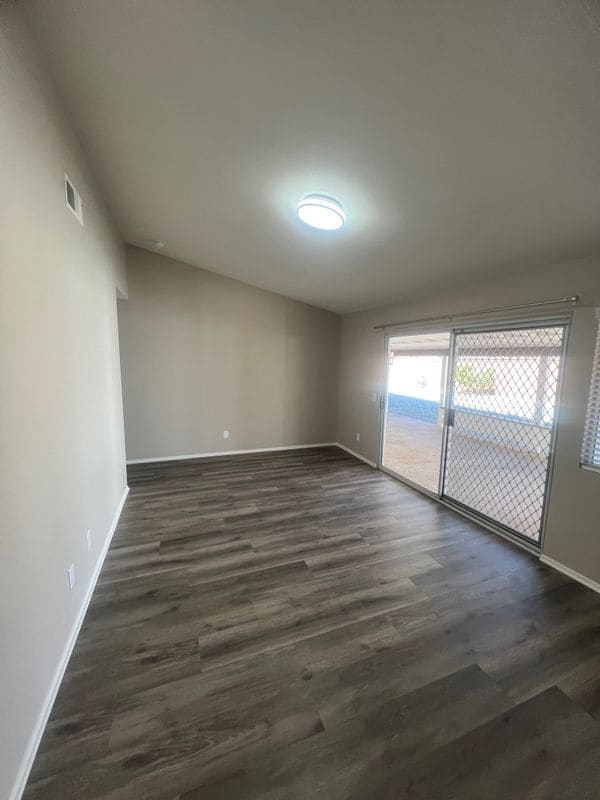 Photo - 26328 Columbus