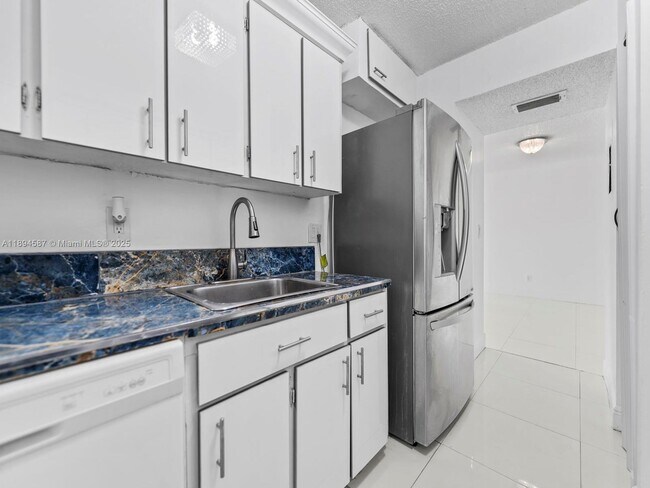 Photo - 8260 SW 210th St Unit 211