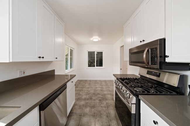 Photo - 734 Linden Ave Unidad 1 Rental