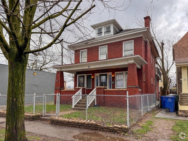 Building Photo - 23 Wisconsin Ave Unit A Rental