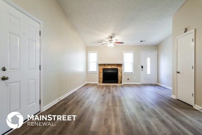 Photo - 2058 Pintail Cove