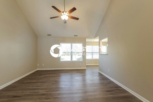 Photo - 3 Bedroom Pet-Friendly Home in MONROE, NC with Main Street Renewal