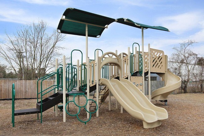 Cambridge Park Apartments For Rent in Pascagoula, MS
