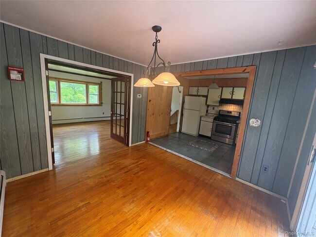 57 Wedgewood Dr