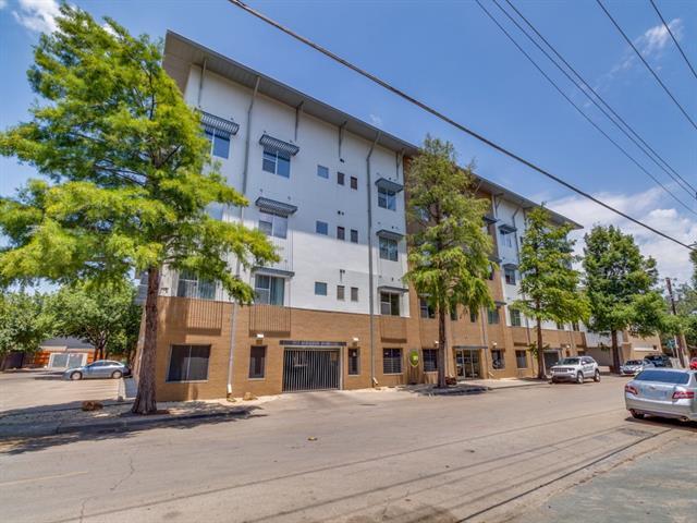 Building Photo - 3025 Bryan St Unit 3E