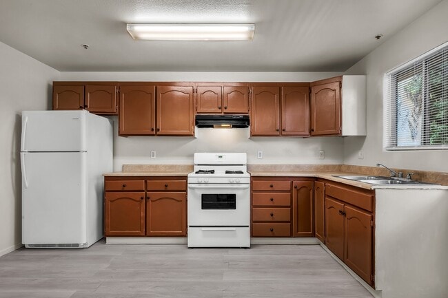 Photo - 5231 Huntington Dr N Unidad 2