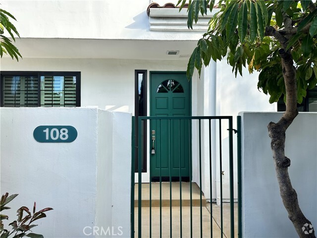 Building Photo - 19462 Pompano Ln Rental