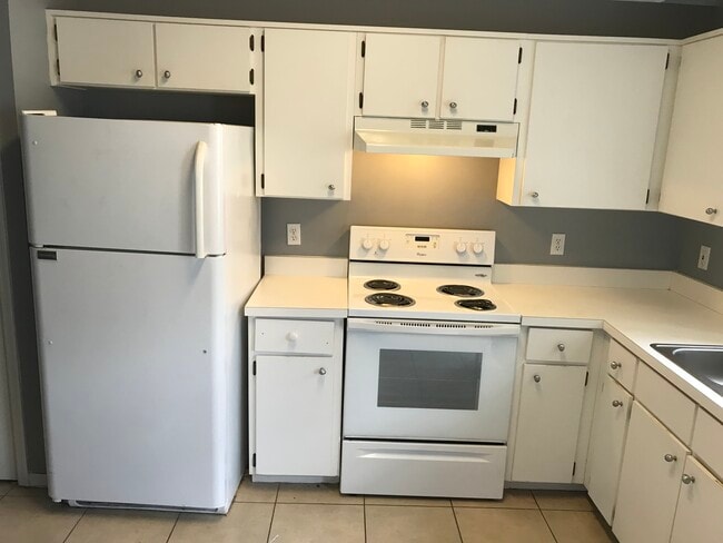 Photo - 513 Seasons Ct