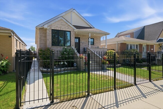 Photo - 4623 S Kilpatrick Ave