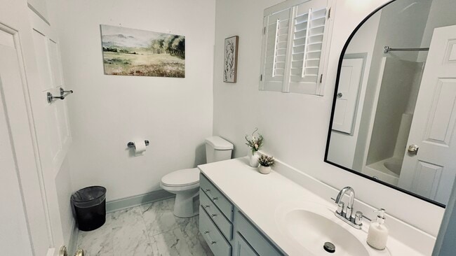 Photo - 324 Long Pointe Ln