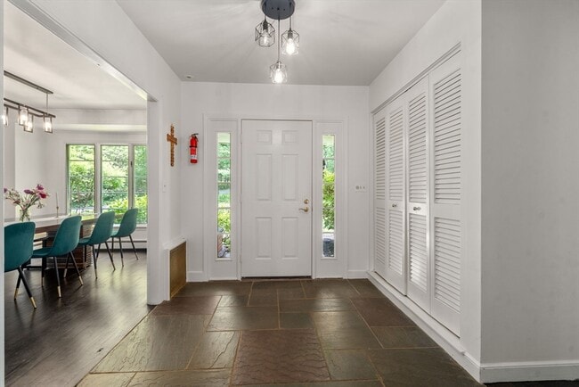 Photo - 62 Mill St