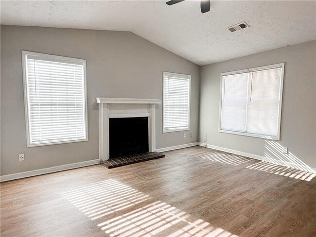 Photo - 5142 Farm Pl Dr NE