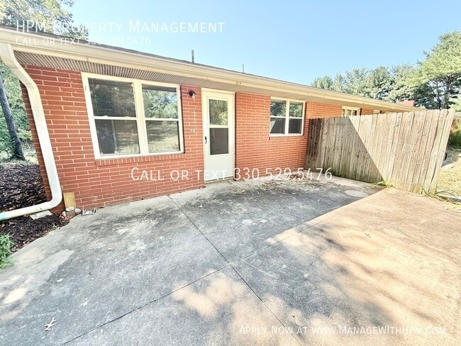 Photo - 8983 Beatty St NW