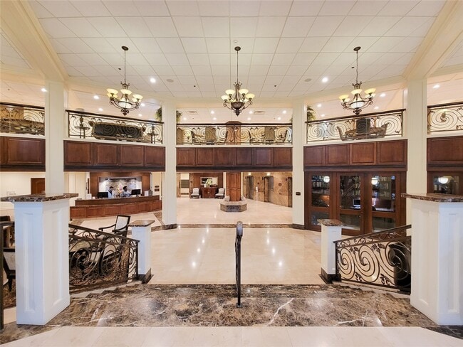 3525 Sage Rd Unit 303