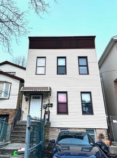 Building Photo - 20 Troy St Unit 1