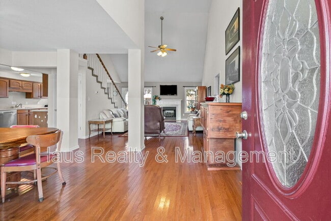 Photo - 674 Superior Ln