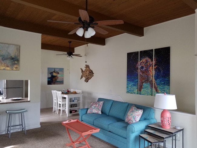 Living room - 438 Ocean Pky Unit 6